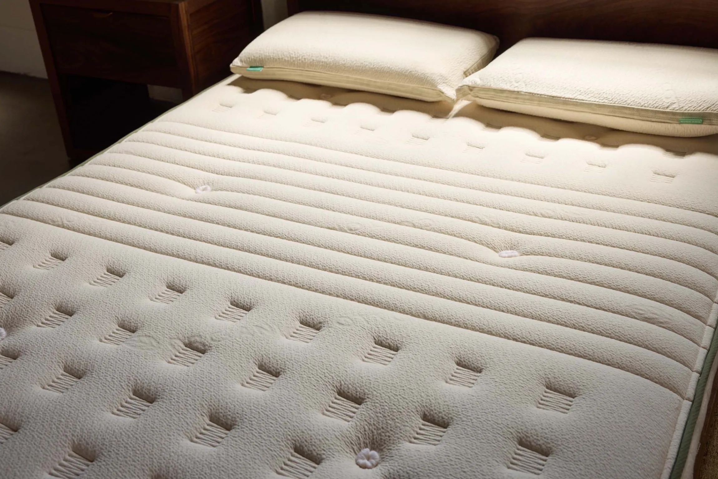 Avocado Extra Firm Mattress 10.5"