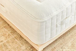 Avocado Luxury Hybrid Medium Mattress 13.25"